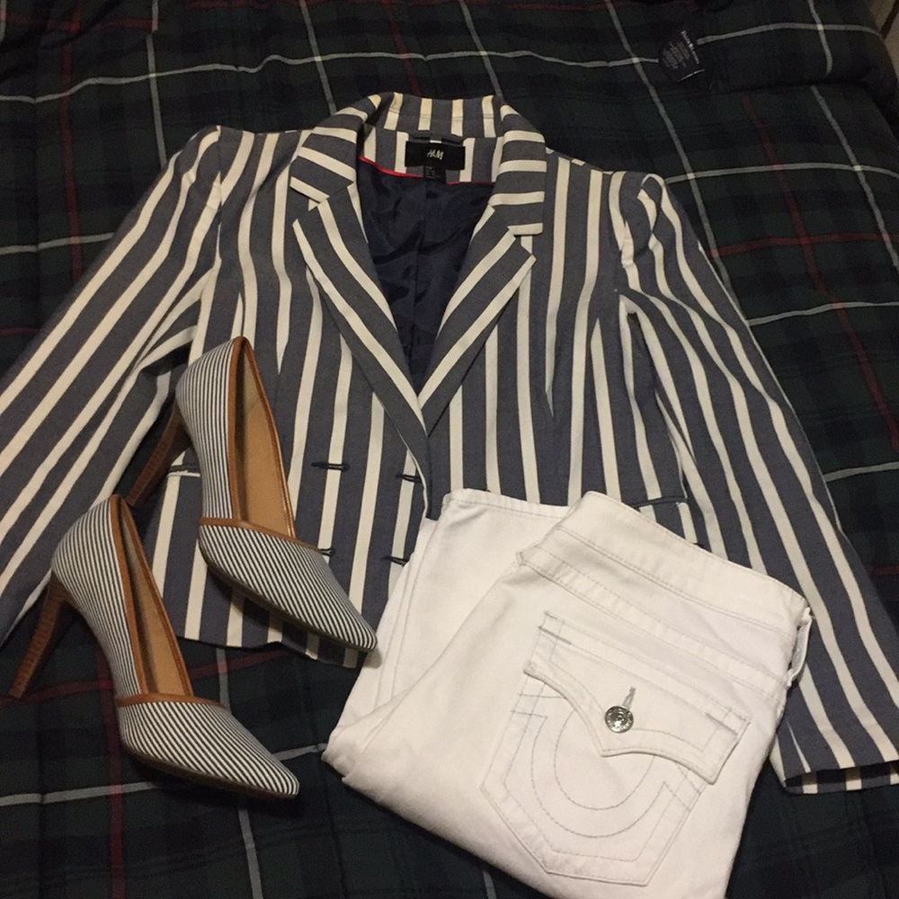 Super chic/comfy heels. - Picture 4 of 4